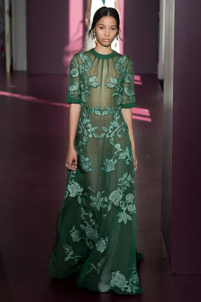 Look 52